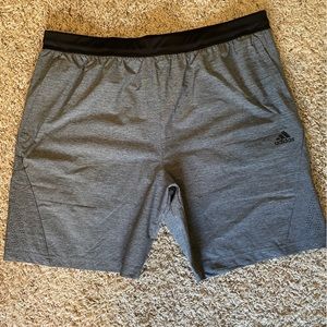 Adidas Men’s 2xl Grey Shorts